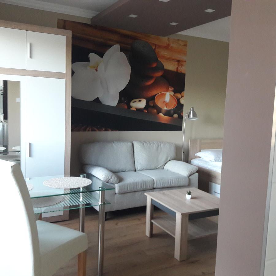 Studio 18 Apartman カジンツバルツィカ エクステリア 写真